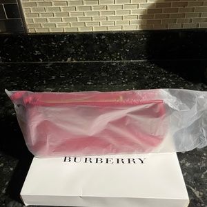Burberry cosmetic pouch